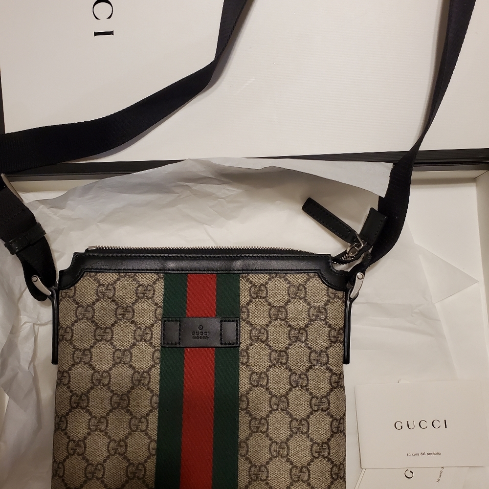 Gucci GG messenger bag